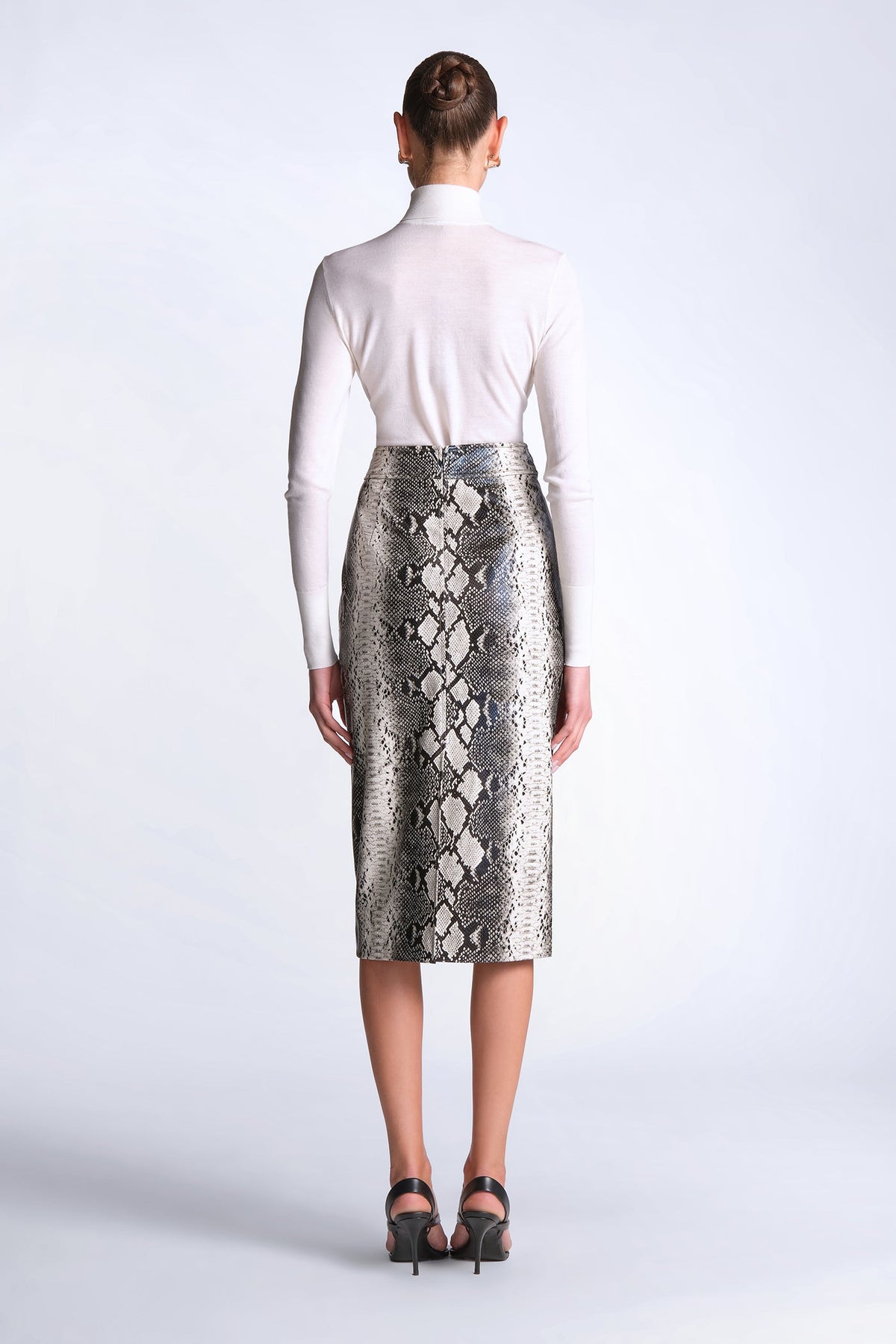 BCBGMAXAZRIA Lourdes Printed Skirt Snakeskin Black & White Print